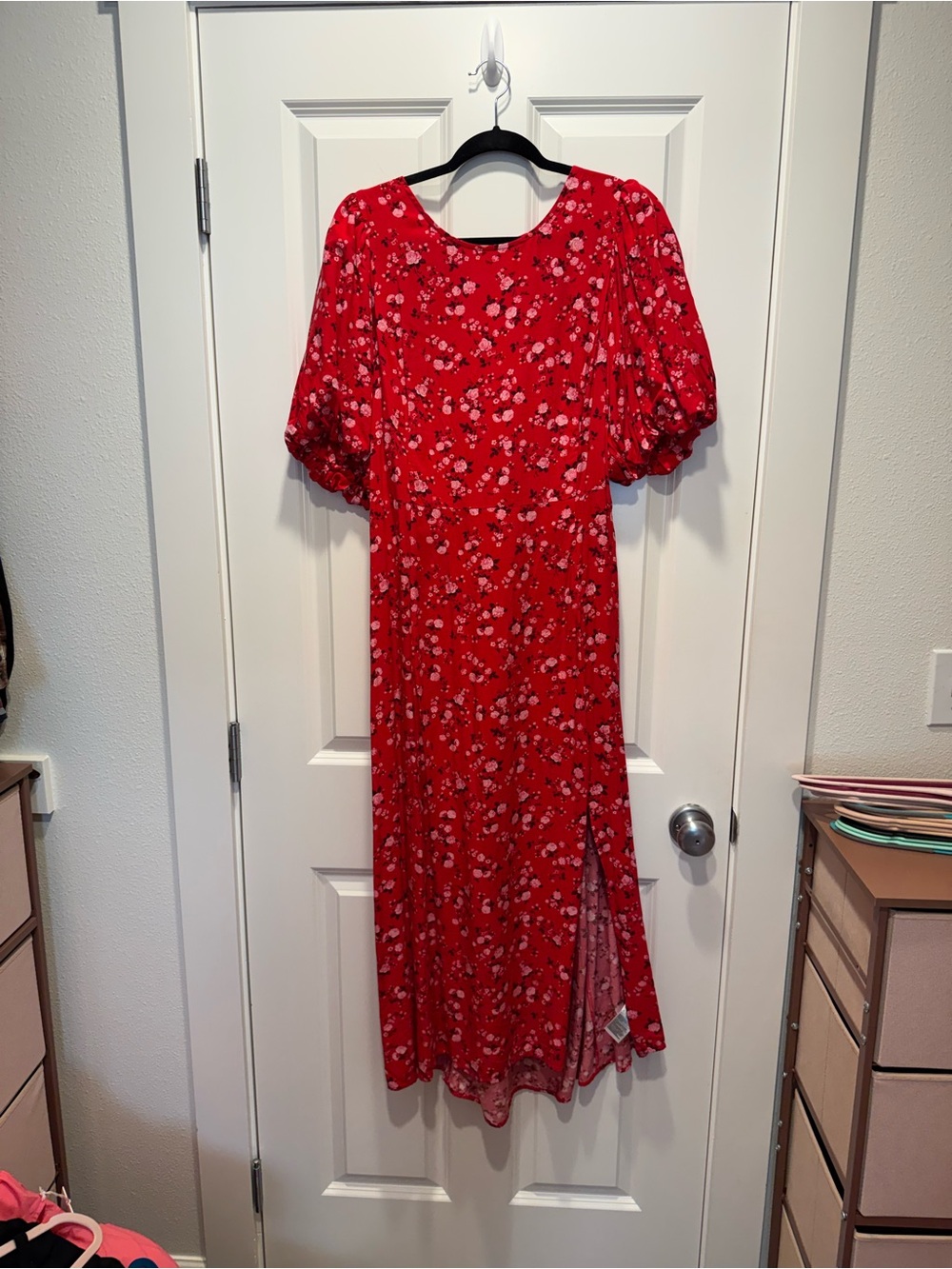 Old Navy women’s XL dress red midi floral puff sleeves